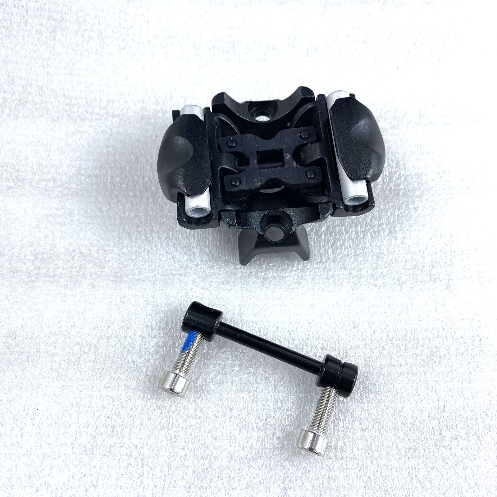 Carbon Seatpost Clamp 7*7mm /  - огляд і ціна Commuting By Bike